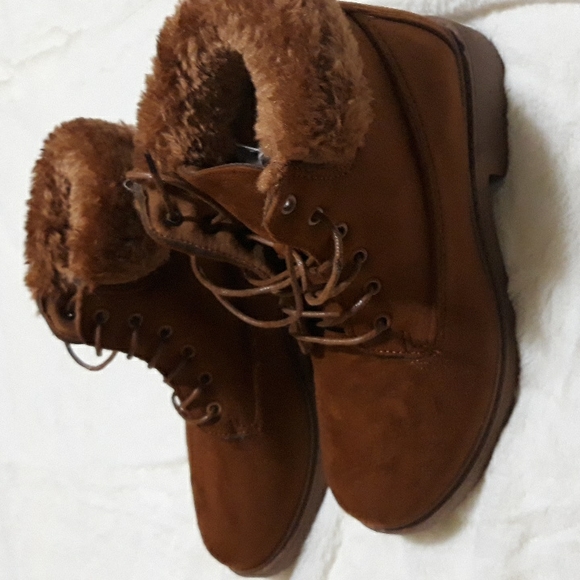 NWOB - Picture 5 of 8